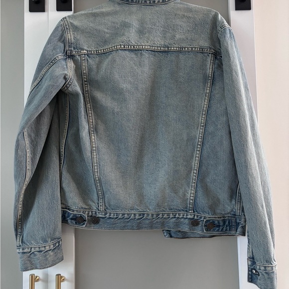 GAP Classic Blue Denim Jacket - Picture 4 of 4